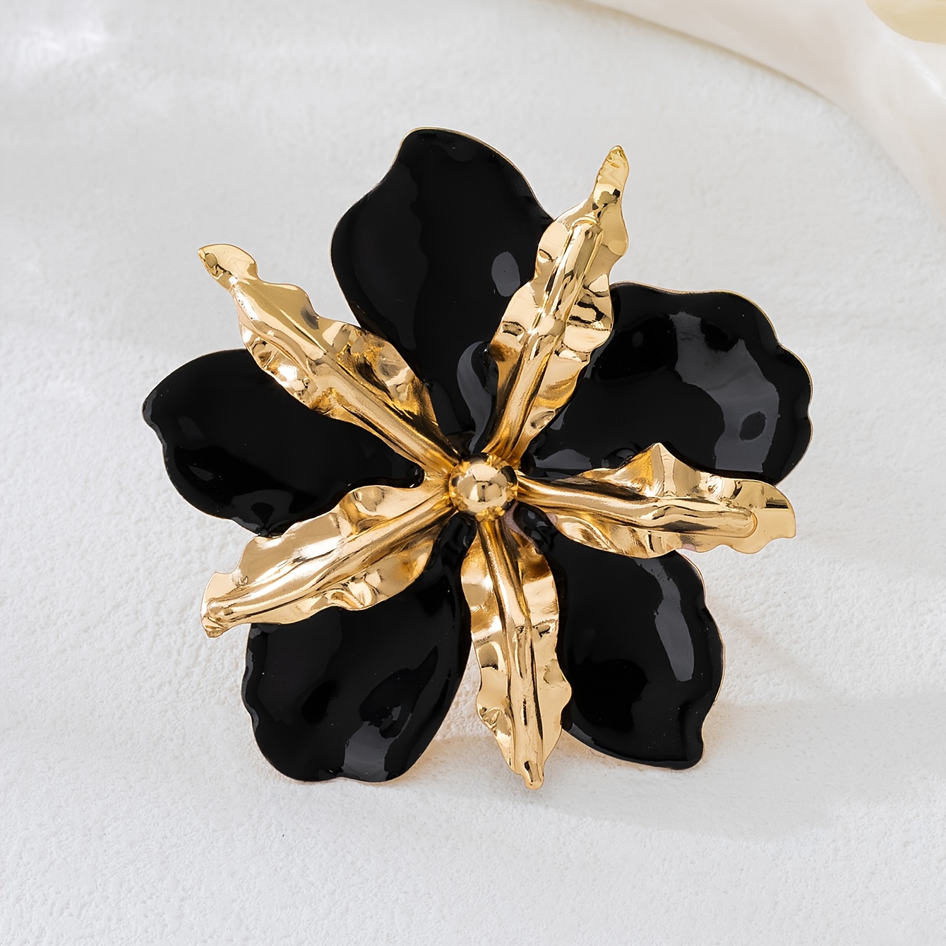 Fashionable Large Women's Floral Oil Drop Ring